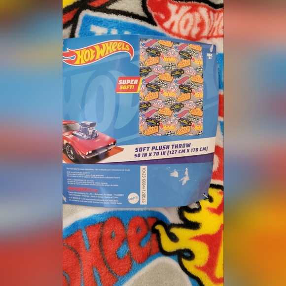 Hot wheel blanket - Picture 2 of 3